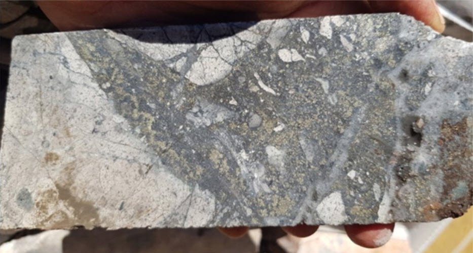 Radius Gold intersects 23m at 4.61 g/t Au and 41 g/t Ag at Amalia ...